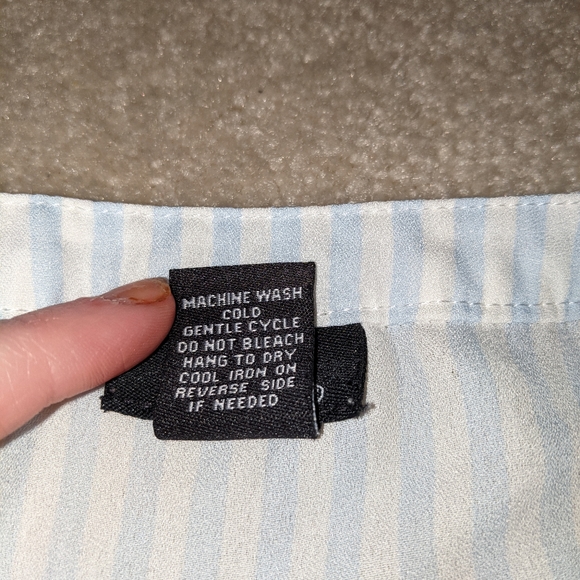 Rue21 baby blue & white blouse - Picture 12 of 14